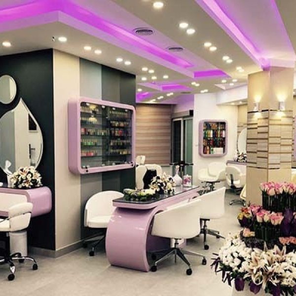 بهترین آموزشگاه آرایشگری در مازندران با مدرک فنی و حرفه ای